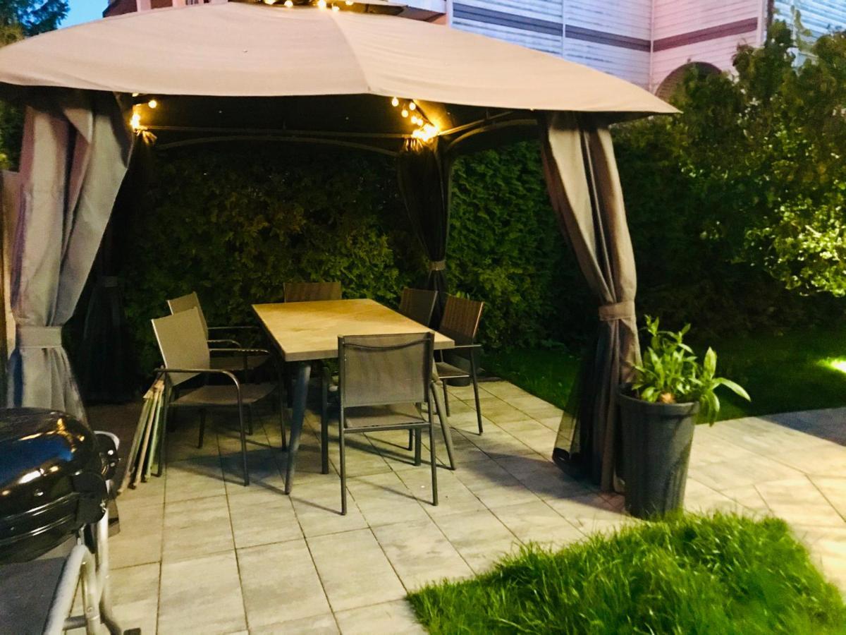 "Ku Sloncu" -Pokoje& Apartamenty - Jastrzębia Góra Exteriör bild