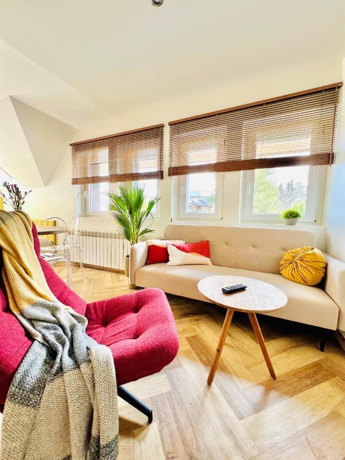 "Ku Sloncu" -Pokoje& Apartamenty - Jastrzębia Góra Exteriör bild
