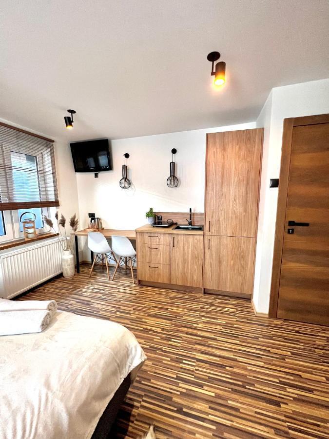 "Ku Sloncu" -Pokoje& Apartamenty - Jastrzębia Góra Exteriör bild
