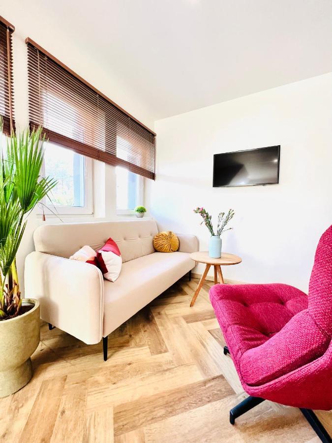 "Ku Sloncu" -Pokoje& Apartamenty - Jastrzębia Góra Exteriör bild