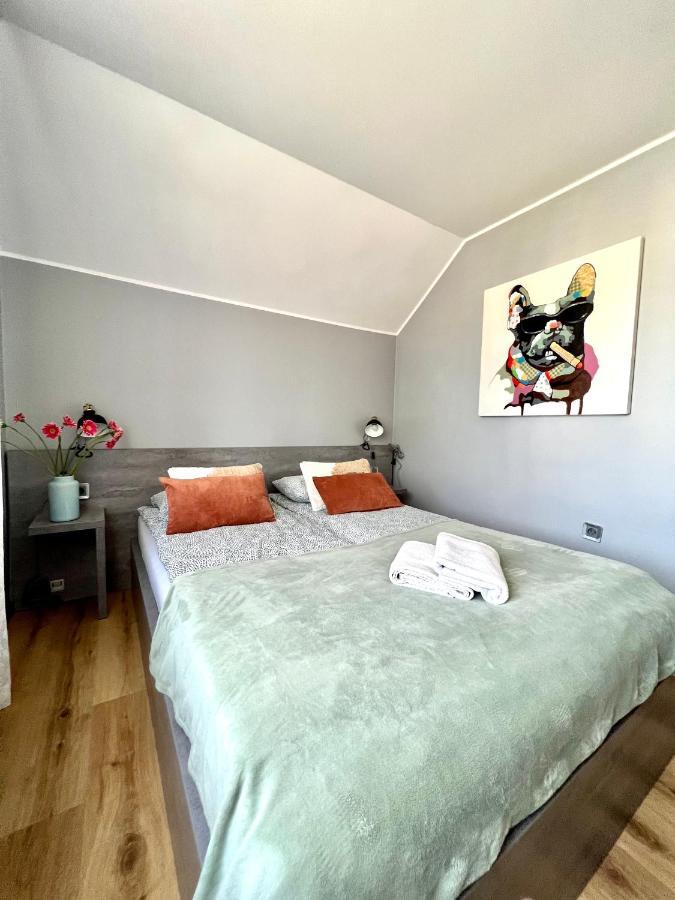 "Ku Sloncu" -Pokoje& Apartamenty - Jastrzębia Góra Exteriör bild